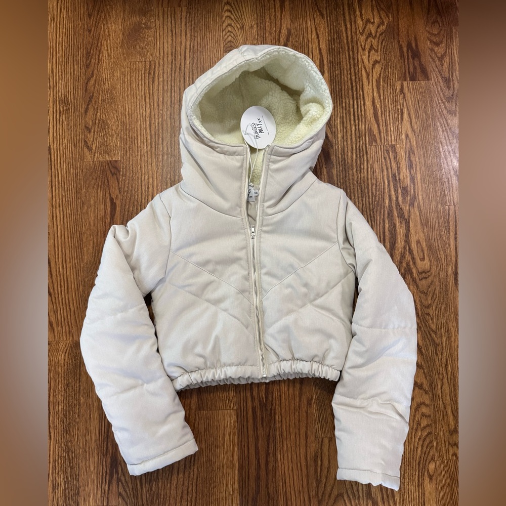 Princess Polly Jacket - Picture 2 of 6
